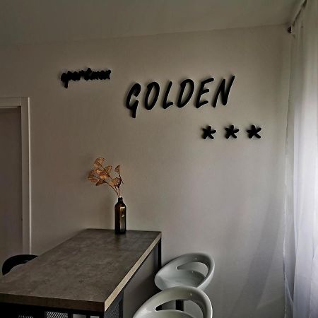 Apartamento Golden - Self Check In Osijek Exterior foto