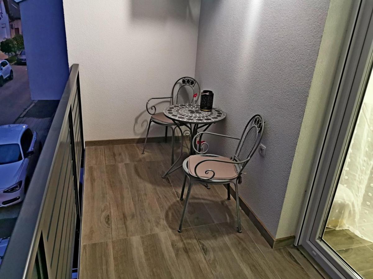 Apartamento Golden - Self Check In Osijek Exterior foto