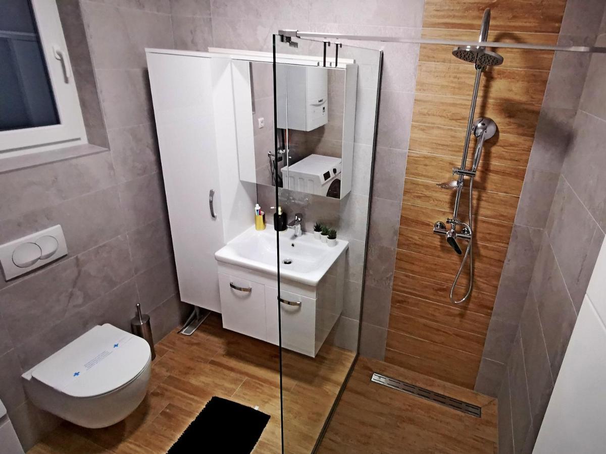 Apartamento Golden - Self Check In Osijek Exterior foto