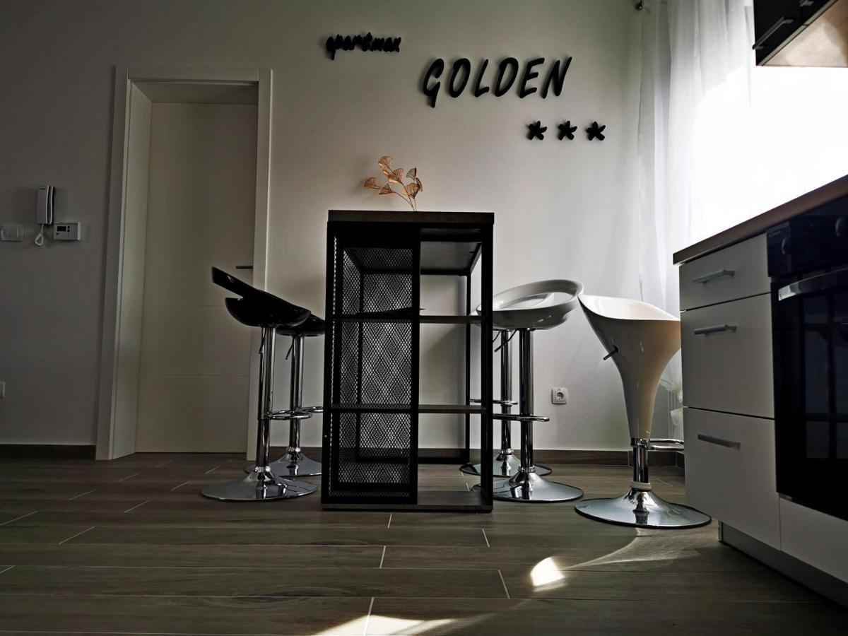 Apartamento Golden - Self Check In Osijek Exterior foto
